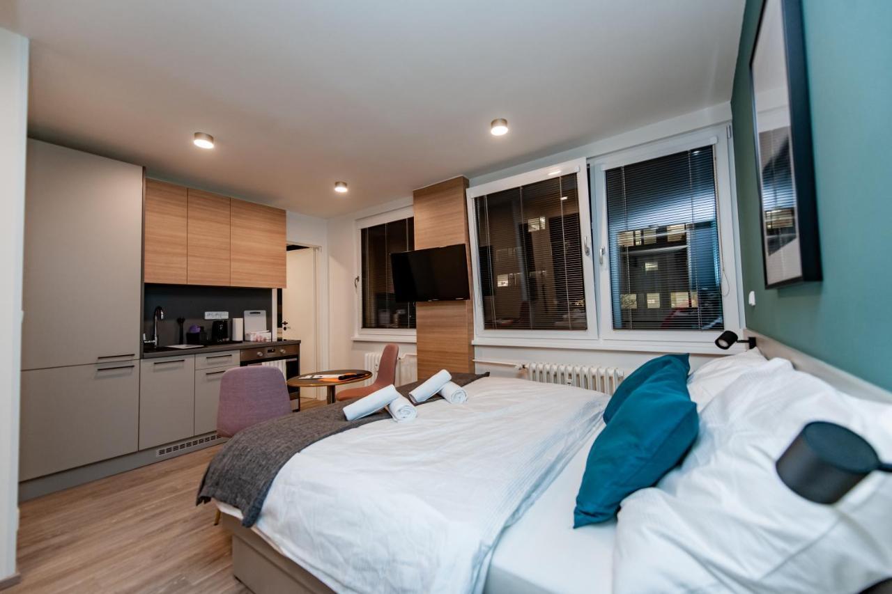 Apartments 4U: Kampus Upstairs Hradec Kralove Luaran gambar