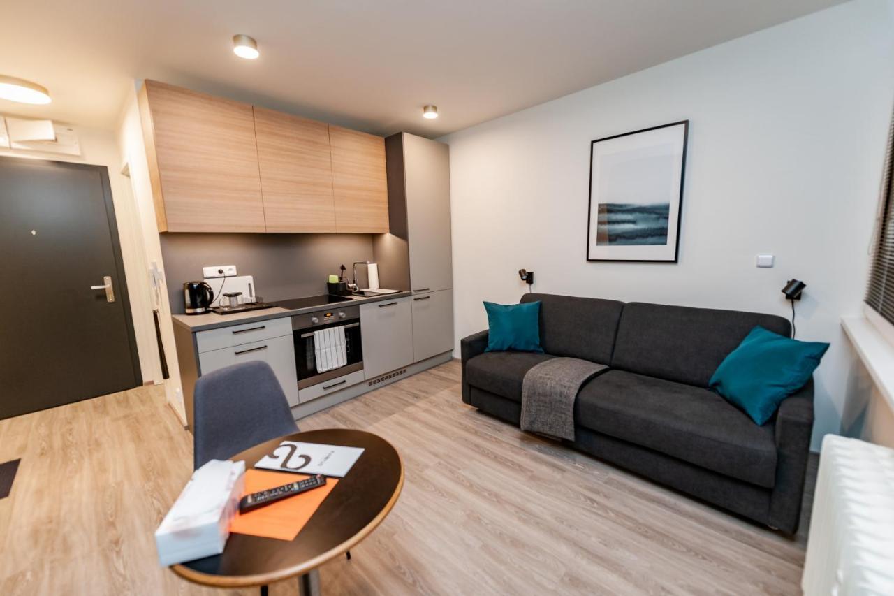 Apartments 4U: Kampus Upstairs Hradec Kralove Luaran gambar