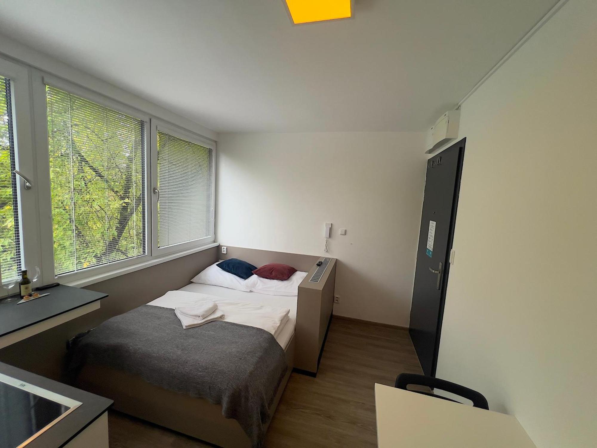 Apartments 4U: Kampus Upstairs Hradec Kralove Luaran gambar